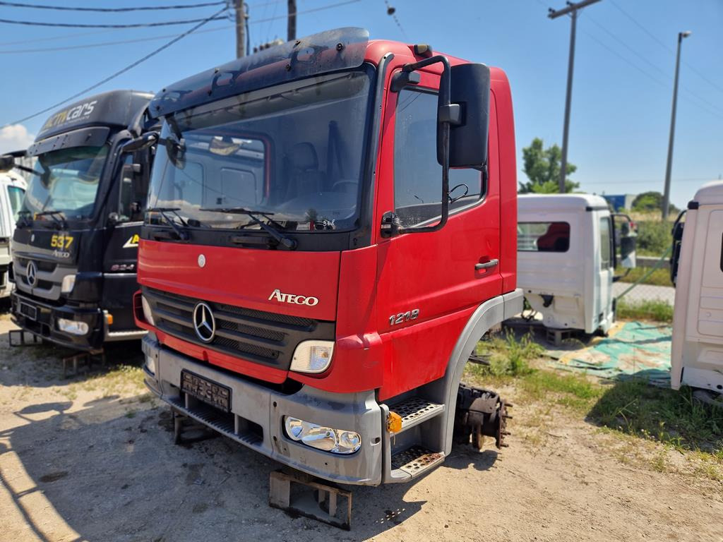 MERCEDES-BENZ ATEGO 2 1218 - Кабина за Камион: слика 1 MERCEDES-BENZ ATEGO 2 1218 - Кабина за Камион: слика 1