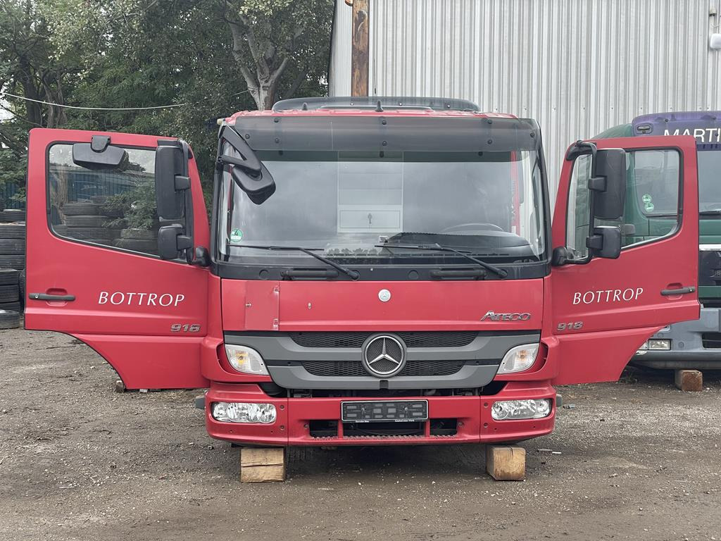 MERCEDES-BENZ ATEGO 3 - Кабина за Камион: слика 4 MERCEDES-BENZ ATEGO 3 - Кабина за Камион: слика 4