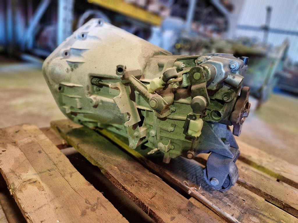 MERCEDES-BENZ SPRINTER 711605 - Менувач за Камион: слика 3 MERCEDES-BENZ SPRINTER 711605 - Менувач за Камион: слика 3