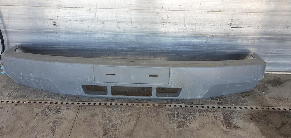 MERCEDES-BENZ VARIO - Браник за Камион: слика 1 MERCEDES-BENZ VARIO - Браник за Камион: слика 1