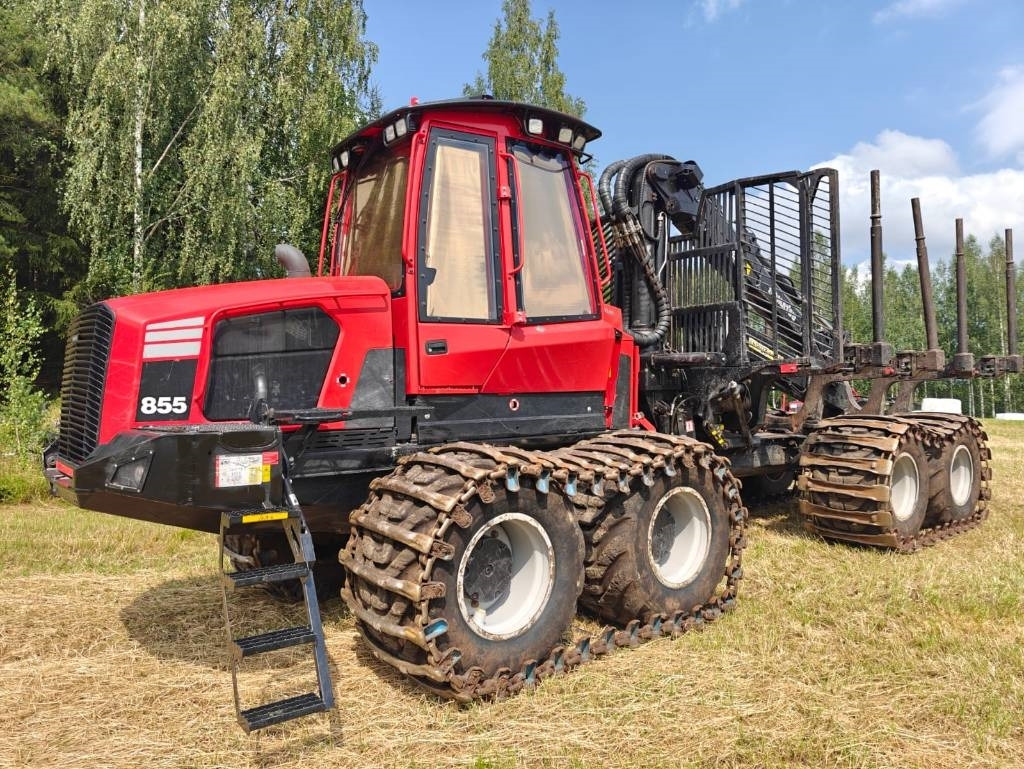 Komatsu 855 - Пренесувач на стебла: слика 1 Komatsu 855 - Пренесувач на стебла: слика 1