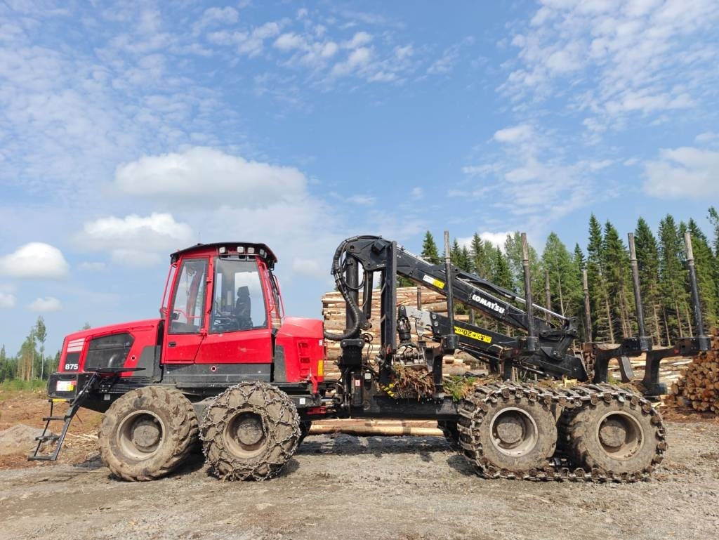 Komatsu 875 - Пренесувач на стебла: слика 2 Komatsu 875 - Пренесувач на стебла: слика 2