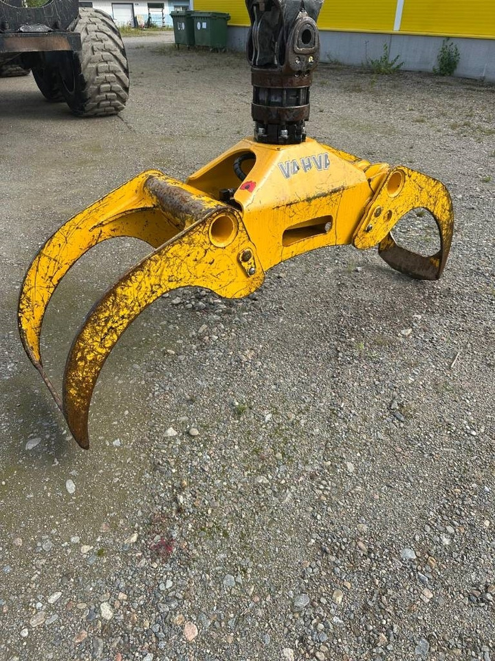 Пренесувач на стебла Komatsu 875: слика 9