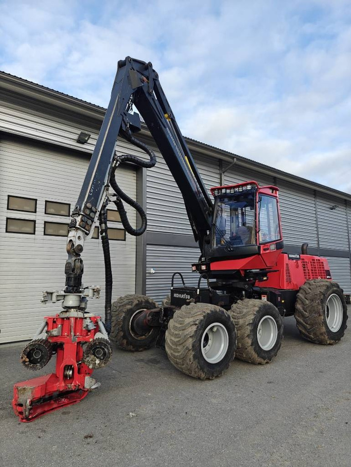 Komatsu 901 TX.1 - Шумски жнеач: слика 1 Komatsu 901 TX.1 - Шумски жнеач: слика 1