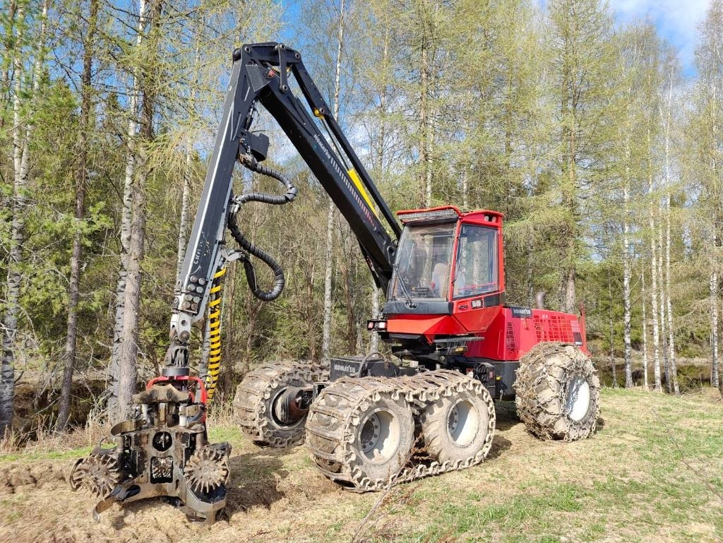 Komatsu 901 TX.1 - Шумски жнеач: слика 1 Komatsu 901 TX.1 - Шумски жнеач: слика 1