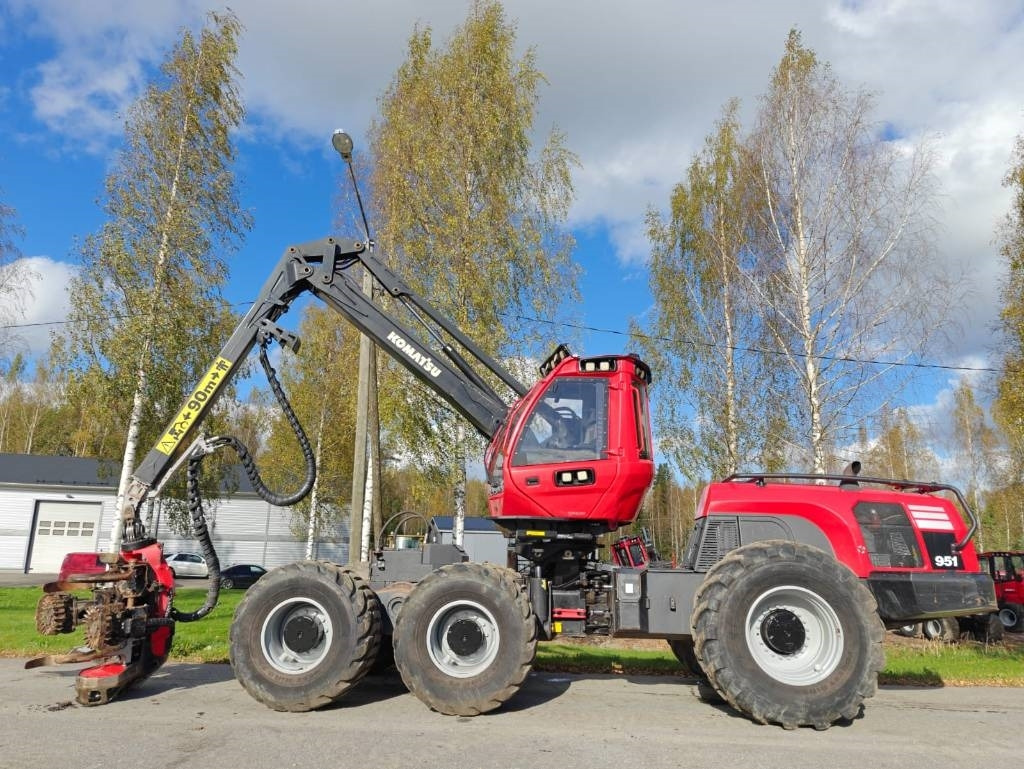 Komatsu 951 - Шумски жнеач: слика 2 Komatsu 951 - Шумски жнеач: слика 2