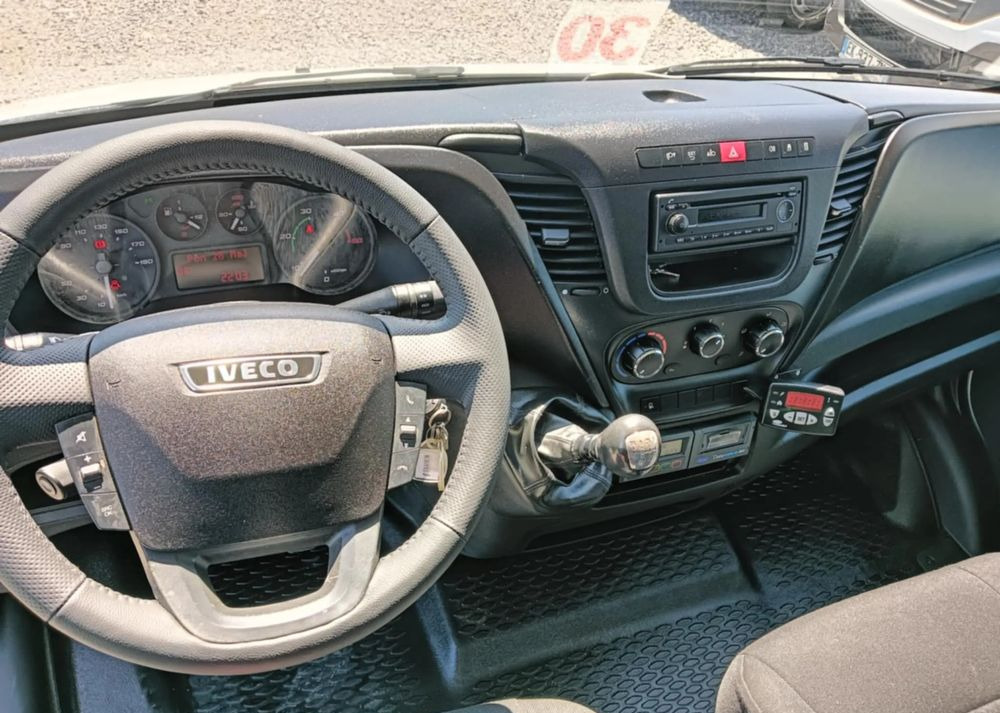 Iveco 35C13, 35C12, 35C14, 35C15 - Комбе ладилник: слика 5 Iveco 35C13, 35C12, 35C14, 35C15 - Комбе ладилник: слика 5