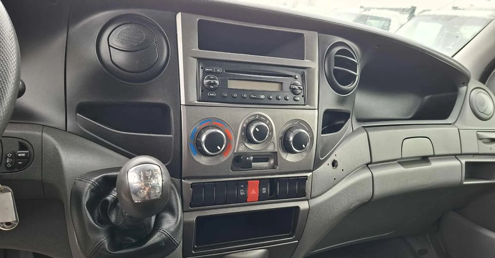 Iveco 35C13, 35C12, 35C14, 35C15 - Комби кипер: слика 3 Iveco 35C13, 35C12, 35C14, 35C15 - Комби кипер: слика 3