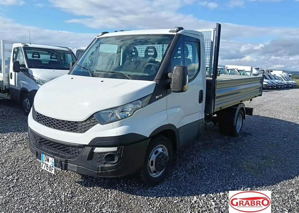 Iveco DAILY 35C13, 35C12, 35C14, 35C15 - Комби кипер: слика 1 Iveco DAILY 35C13, 35C12, 35C14, 35C15 - Комби кипер: слика 1
