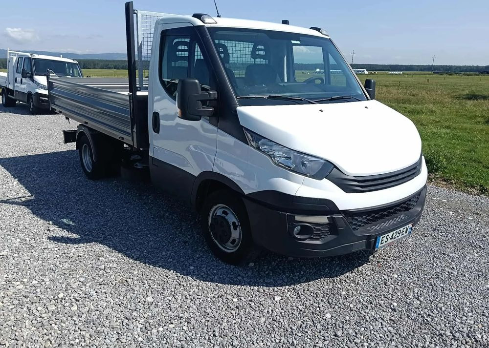 Iveco DAILY 35C14, 35C13, 35C12 - Комби кипер: слика 2 Iveco DAILY 35C14, 35C13, 35C12 - Комби кипер: слика 2