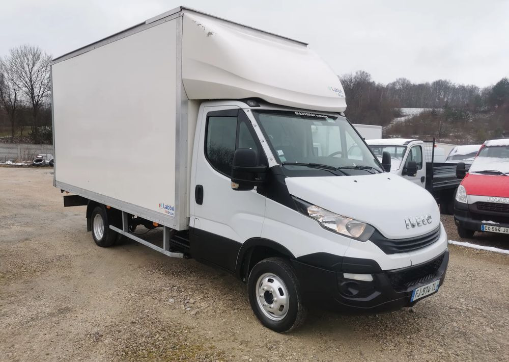 Iveco 3.0-150KM Daily 35C15 Kontener długi rama 35-150 kiper Klimatyzacja długi rozstaw - Комбе фургон: слика 3 Iveco 3.0-150KM Daily 35C15 Kontener długi rama 35-150 kiper Klimatyzacja długi rozstaw - Комбе фургон: слика 3