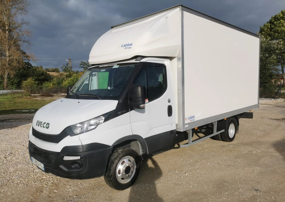 Iveco 3.0-150KM Daily 35C15 Kontener długi rama 35-150 kiper Klimatyzacja długi rozstaw - Комбе фургон: слика 1 Iveco 3.0-150KM Daily 35C15 Kontener długi rama 35-150 kiper Klimatyzacja długi rozstaw - Комбе фургон: слика 1
