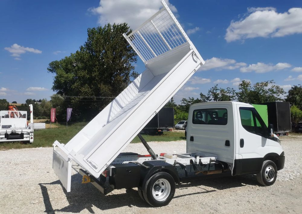 Iveco Daily 35-130 kiper Wywrotka blizniak Niski przebieg 2.3HPi-130KM klimatyzacja 35C13 - Комби кипер: слика 3 Iveco Daily 35-130 kiper Wywrotka blizniak Niski przebieg 2.3HPi-130KM klimatyzacja 35C13 - Комби кипер: слика 3