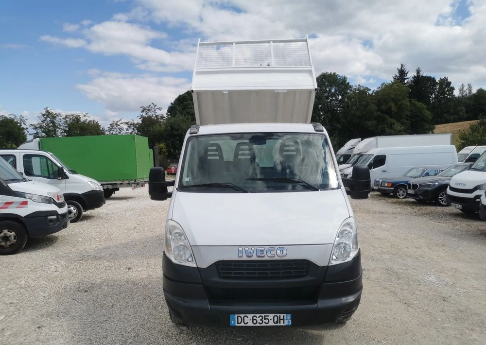 Iveco Daily 35C11 Kiper wywrotka Hak Bliźniak sprowadzony 35C12 - Комби кипер: слика 2 Iveco Daily 35C11 Kiper wywrotka Hak Bliźniak sprowadzony 35C12 - Комби кипер: слика 2