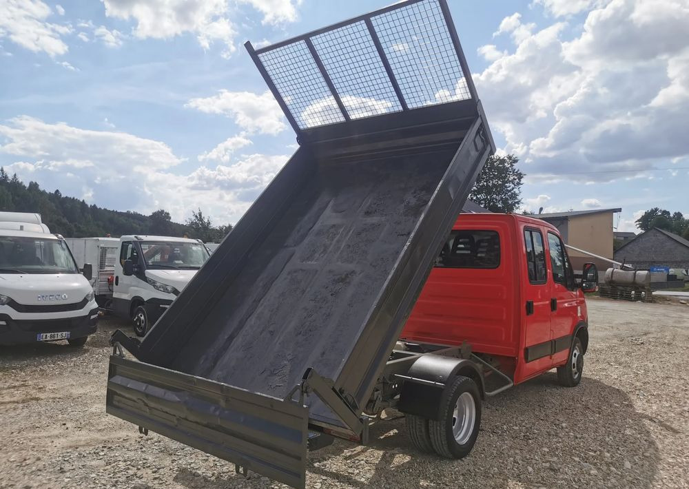 Iveco Daily 35C13 Brygadówka wywrotka Klimatyzacja Dubel hak kiper doka 35C13 - Комби кипер: слика 3 Iveco Daily 35C13 Brygadówka wywrotka Klimatyzacja Dubel hak kiper doka 35C13 - Комби кипер: слика 3