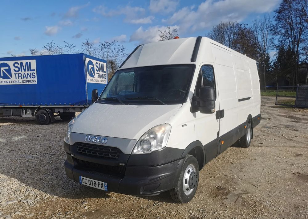 Iveco Daily 35C15 blaszak 3.0-150KM blizniak L3H3 długi Hak - Товарно комбе: слика 1 Iveco Daily 35C15 blaszak 3.0-150KM blizniak L3H3 długi Hak - Товарно комбе: слика 1