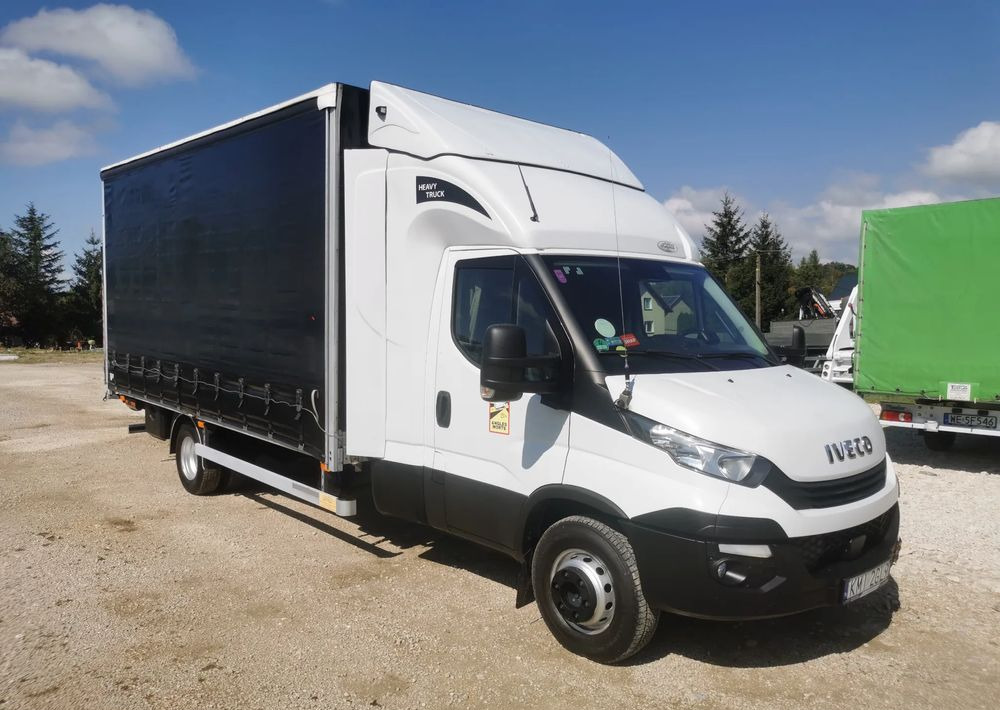 Iveco Daily 70C18 firana Winda 1.000kg Dhollandia wejkama 12pal - Камион со церада: слика 1 Iveco Daily 70C18 firana Winda 1.000kg Dhollandia wejkama 12pal - Камион со церада: слика 1