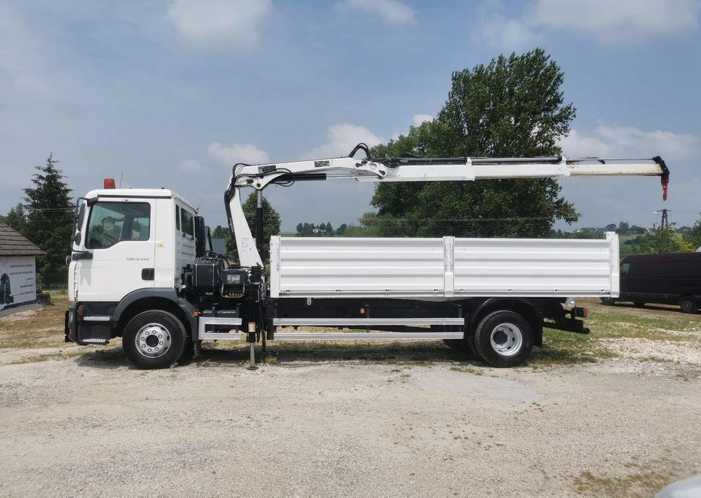 MAN TGM 15.240 Żuraw HDS HIAB + kiper wywrotka + Płyta czołowa Mały przebieg Klima - Кипер: слика 2 MAN TGM 15.240 Żuraw HDS HIAB + kiper wywrotka + Płyta czołowa Mały przebieg Klima - Кипер: слика 2