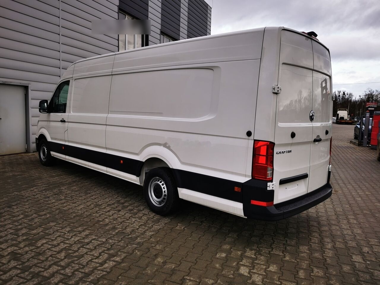 Crafter L4H3 Furgon z wysokim dachem - Товарно комбе: слика 1 Crafter L4H3 Furgon z wysokim dachem - Товарно комбе: слика 1