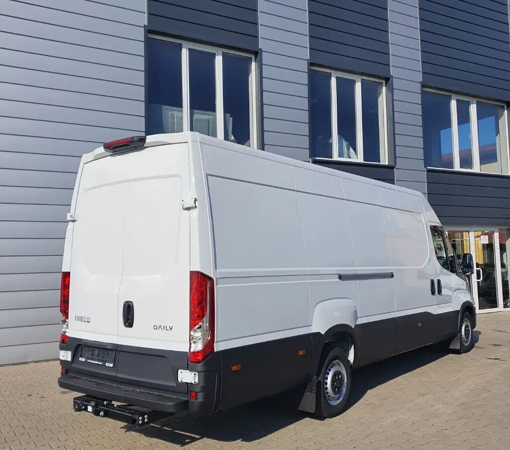 IVECO Daily 35S18 - Товарно комбе: слика 2 IVECO Daily 35S18 - Товарно комбе: слика 2