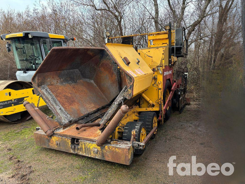 Dynapac F8-4W Dynapac F8-4W Asfaltsläggare (115060) - Асфалтен поплочувач: слика 1 Dynapac F8-4W Dynapac F8-4W Asfaltsläggare (115060) - Асфалтен поплочувач: слика 1