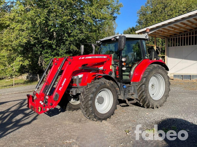 Massey Ferguson 5713 S - Трактор: слика 1 Massey Ferguson 5713 S - Трактор: слика 1