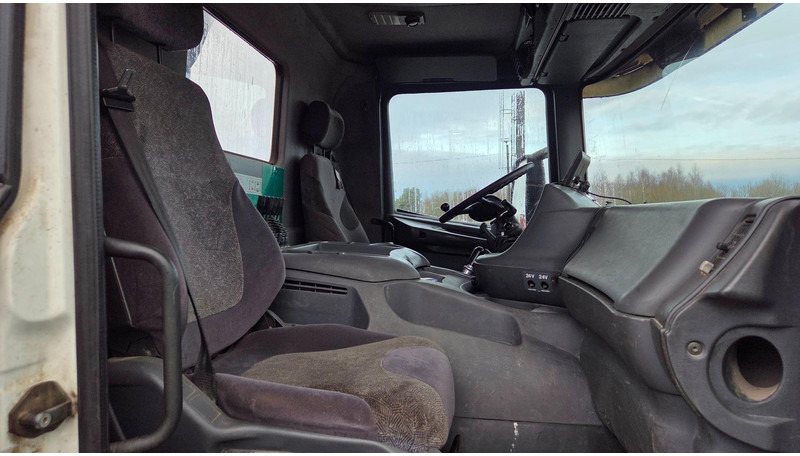 Лизинг на Scania P114 6X2*4 340 Jonsered 100Z Scania P114 6X2*4 340 Jonsered 100Z: слика 11 Лизинг на Scania P114 6X2*4 340 Jonsered 100Z Scania P114 6X2*4 340 Jonsered 100Z: слика 11