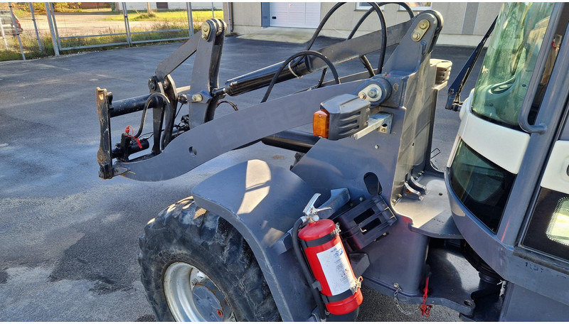 Натоварувач на тркала Terex TL80 4X4 + tools: слика 8