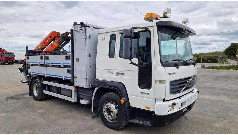 Volvo FL220 4X2 Palfinger PK7501 - Камион со платформа, Камион со кран: слика 5 Volvo FL220 4X2 Palfinger PK7501 - Камион со платформа, Камион со кран: слика 5