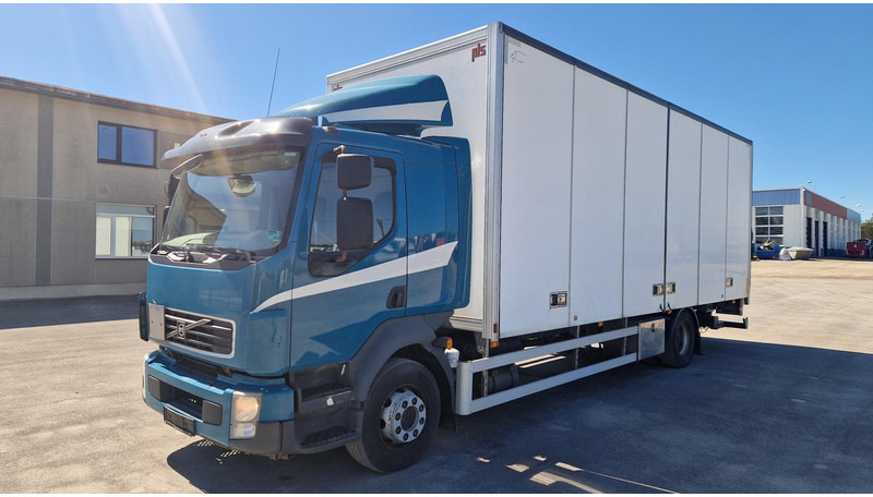 Volvo FL260 4X2 - Камион сандучар: слика 1 Volvo FL260 4X2 - Камион сандучар: слика 1