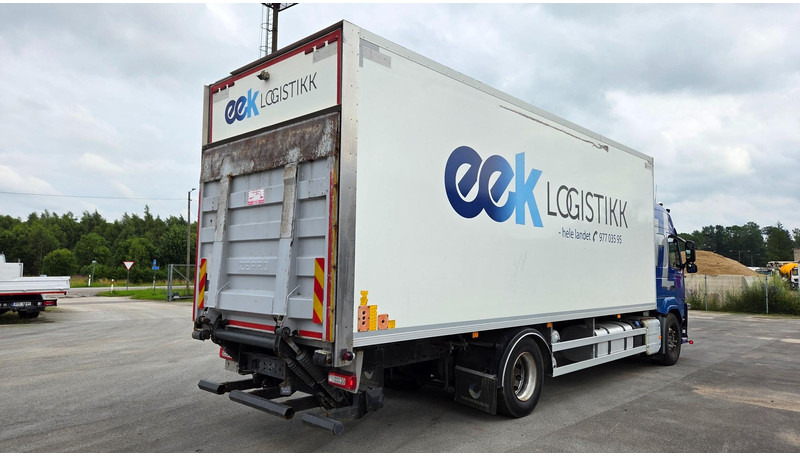 Volvo FM330 4X2 - Камион сандучар: слика 3 Volvo FM330 4X2 - Камион сандучар: слика 3