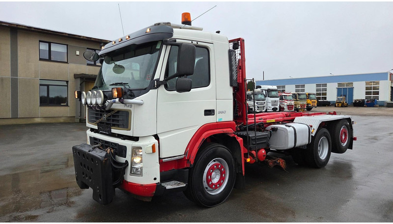 Volvo FM380 6X2*4 plow - Камион со кука за подигање: слика 1 Volvo FM380 6X2*4 plow - Камион со кука за подигање: слика 1