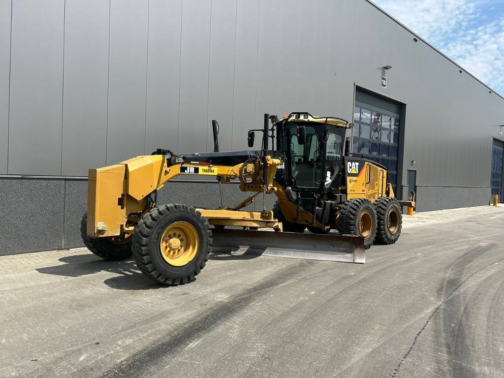 CAT 140 M (CE Certified) - Порамнувач: слика 2 CAT 140 M (CE Certified) - Порамнувач: слика 2