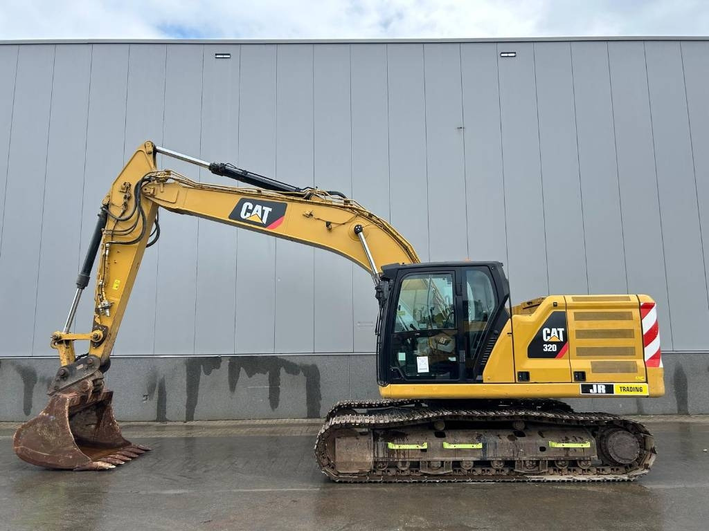 CAT 320 - Багер гасеничар: слика 1 CAT 320 - Багер гасеничар: слика 1