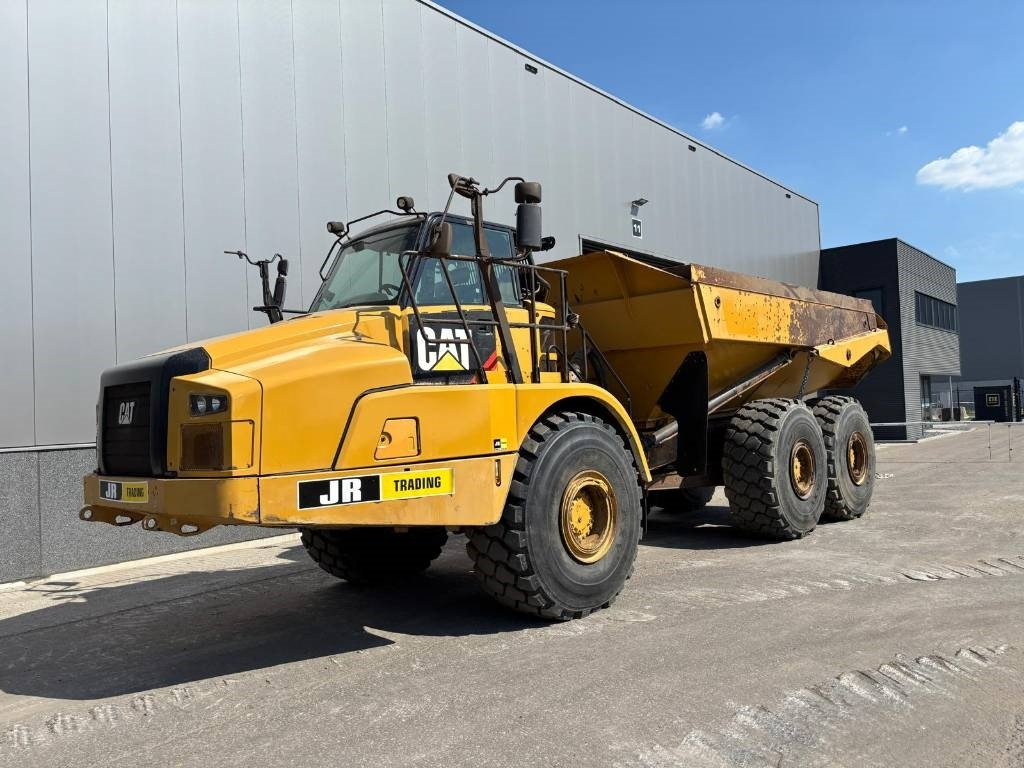 CAT 745 C - Зглобен истоварувач: слика 2 CAT 745 C - Зглобен истоварувач: слика 2