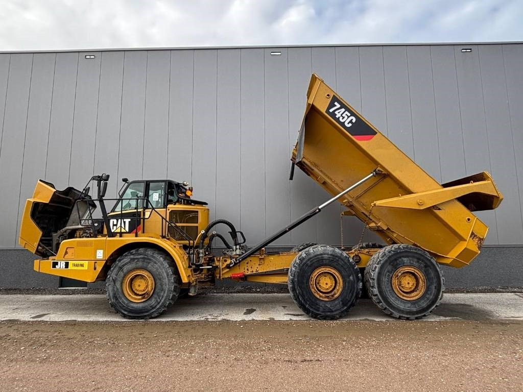 CAT 745 C  - Зглобен истоварувач: слика 2 CAT 745 C  - Зглобен истоварувач: слика 2