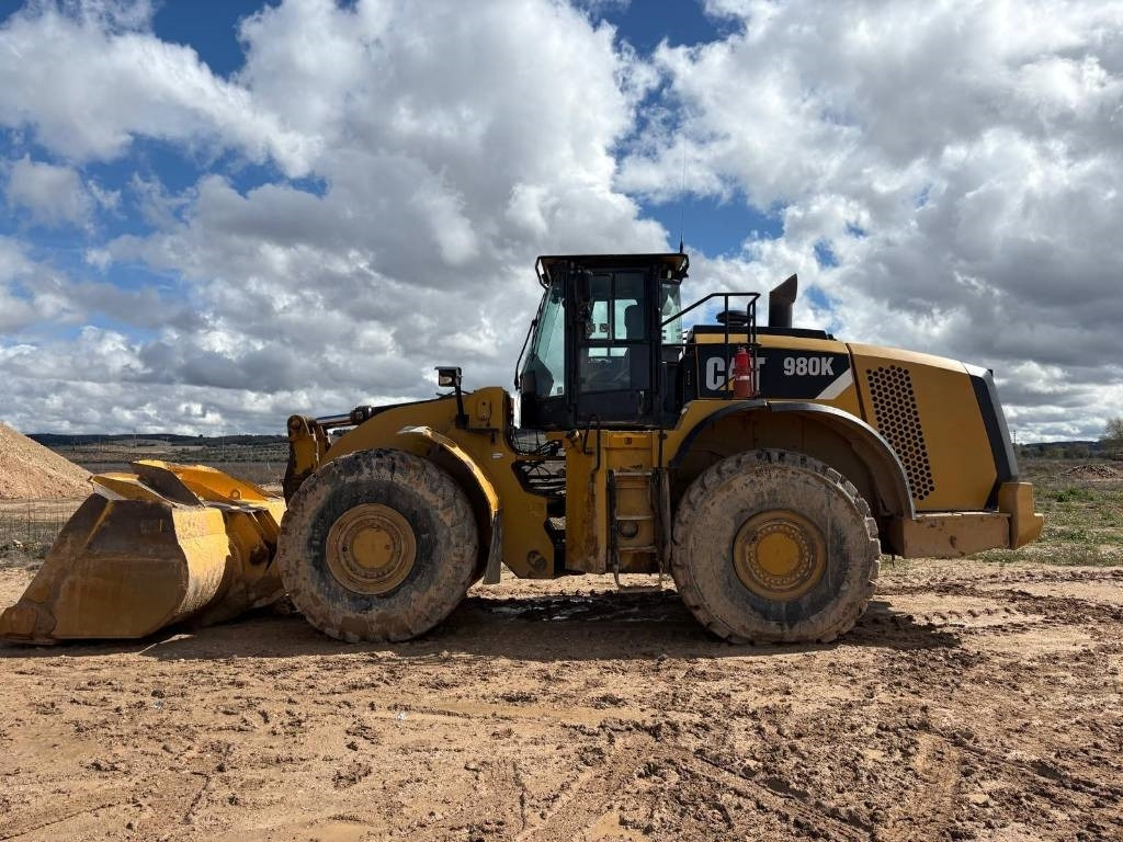 CAT 980 K - Натоварувач на тркала: слика 1 CAT 980 K - Натоварувач на тркала: слика 1