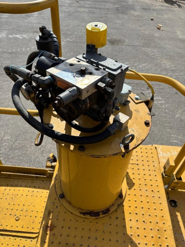 Натоварувач на тркала CAT 988 H: слика 35