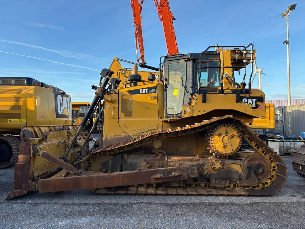 CAT D 6 T LGP (CE / New UC) - Булдожер: слика 1 CAT D 6 T LGP (CE / New UC) - Булдожер: слика 1