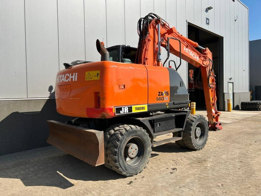 Hitachi ZX 140 W-5B - Багер на тркала: слика 5 Hitachi ZX 140 W-5B - Багер на тркала: слика 5
