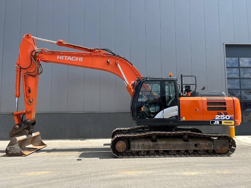 Hitachi ZX 250 LC-6 (GPS Prepared) - Багер гасеничар: слика 1 Hitachi ZX 250 LC-6 (GPS Prepared) - Багер гасеничар: слика 1