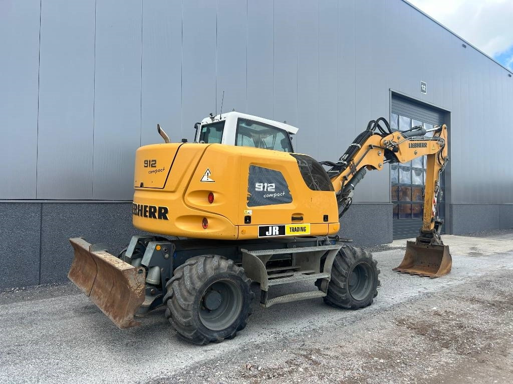 Liebherr A 912 Compact (2 Buckets) - Багер на тркала: слика 5 Liebherr A 912 Compact (2 Buckets) - Багер на тркала: слика 5