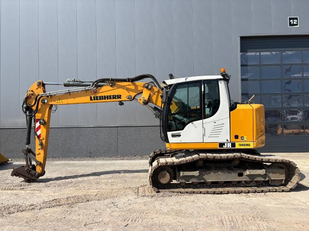 Liebherr R 914 Compact Litronic Liebherr R 914 Compact Litronic - Багер гасеничар: слика 1 Liebherr R 914 Compact Litronic Liebherr R 914 Compact Litronic - Багер гасеничар: слика 1