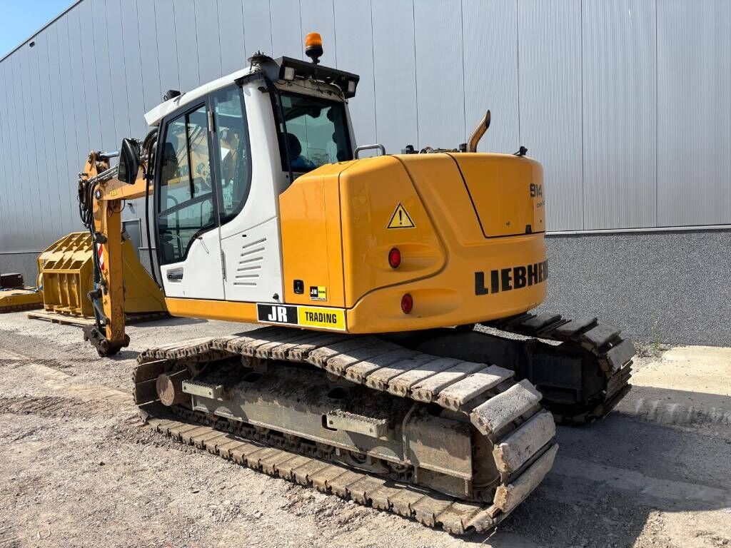 Liebherr R 914 Compact Litronic Liebherr R 914 Compact Litronic - Багер гасеничар: слика 3 Liebherr R 914 Compact Litronic Liebherr R 914 Compact Litronic - Багер гасеничар: слика 3