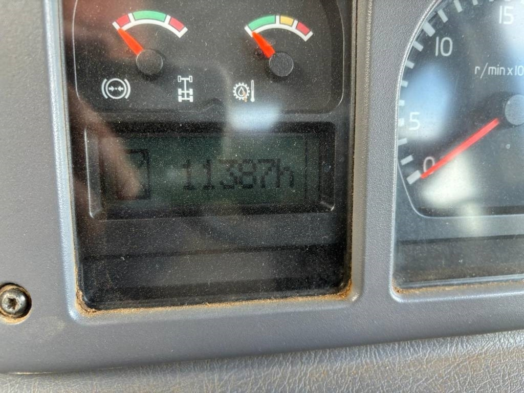 Volvo A 30 D (Under Preparation) - Зглобен истоварувач: слика 5 Volvo A 30 D (Under Preparation) - Зглобен истоварувач: слика 5