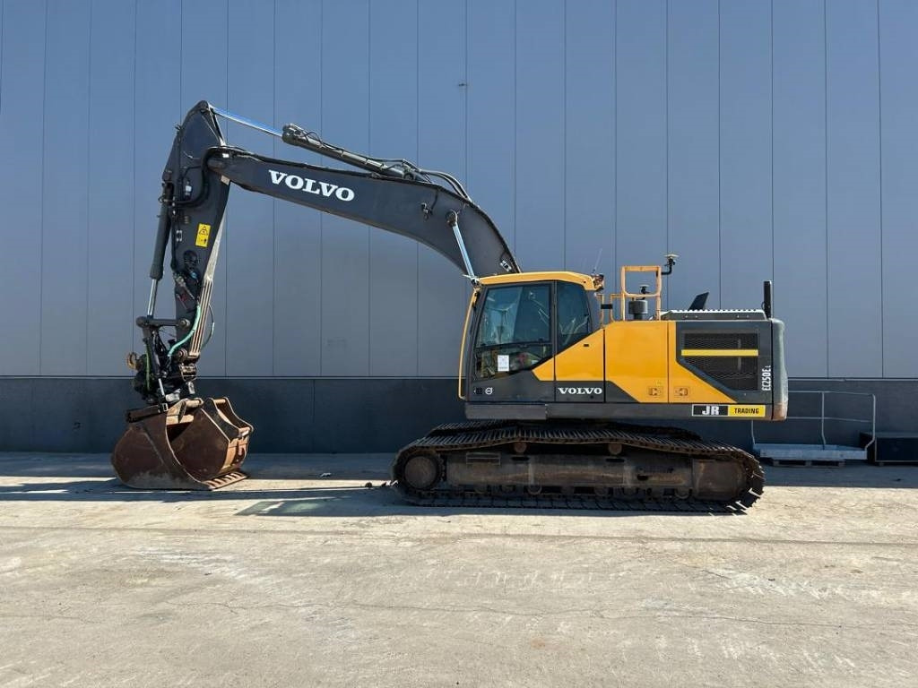 Volvo EC 250 EL (Roto + 3 buckets) - Багер гасеничар: слика 1 Volvo EC 250 EL (Roto + 3 buckets) - Багер гасеничар: слика 1