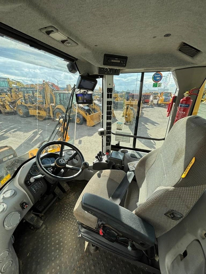 Volvo L 90 H (Under Preparation)  - Натоварувач на тркала: слика 5 Volvo L 90 H (Under Preparation)  - Натоварувач на тркала: слика 5