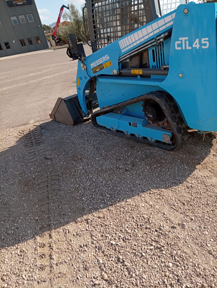 Messersi CTL45 - Компактен натоварувач со гасеници: слика 2 Messersi CTL45 - Компактен натоварувач со гасеници: слика 2