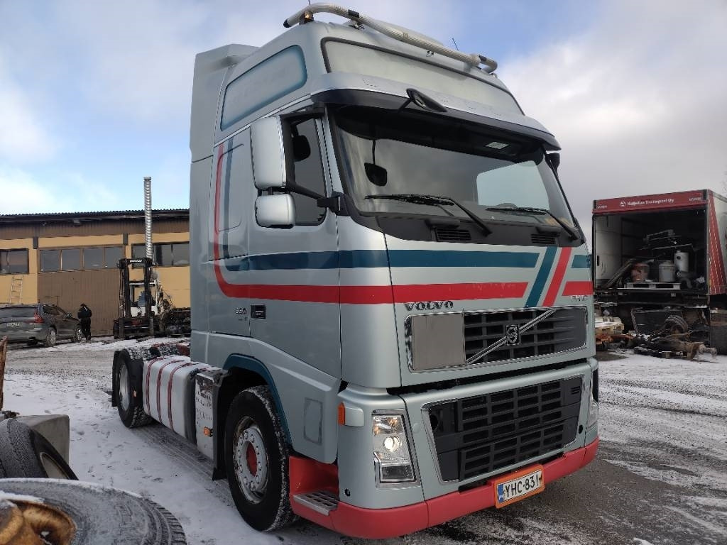 Volvo FH16 660 4x2 vetoauto - Камион влекач: слика 2 Volvo FH16 660 4x2 vetoauto - Камион влекач: слика 2
