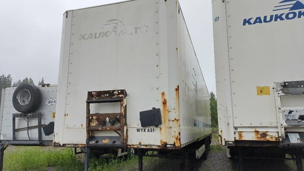 Krone Umpiputki, vahvalla katolla  - Полуприколка сандучар: слика 4 Krone Umpiputki, vahvalla katolla  - Полуприколка сандучар: слика 4